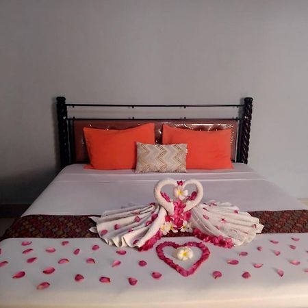 Pineapple Guest House Gili Air Exterior foto